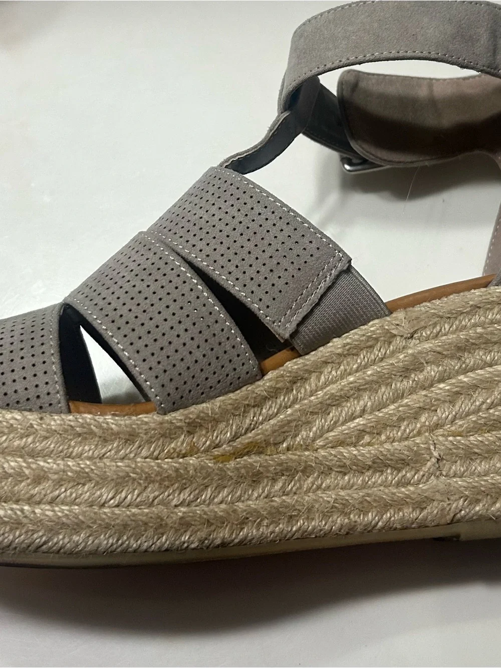 A.N.A espadrille platform wedge sandals in gray/taupe. 8.5
